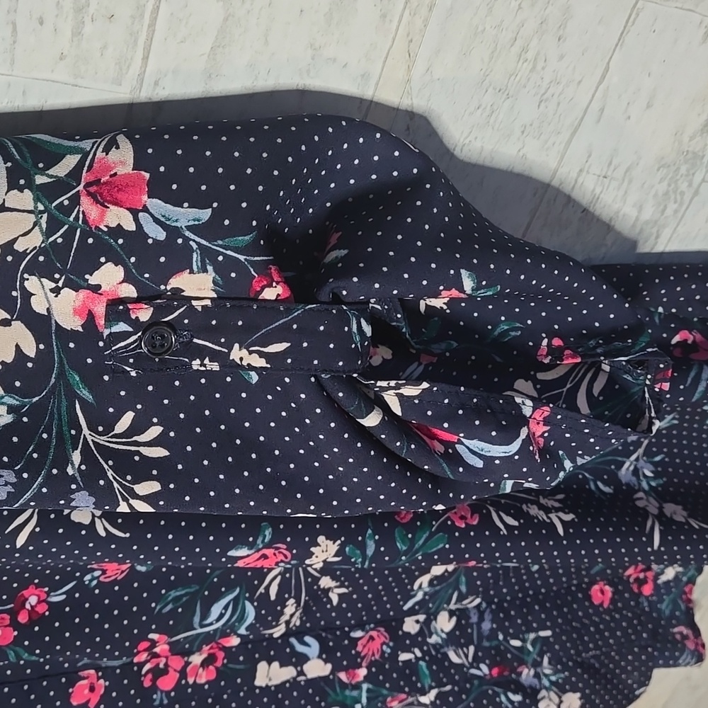 Maurices Blouse Navy Floral Pink Polka Dot Womans XL - Picture 7 of 7